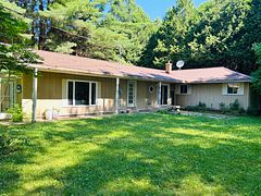300 Carlisle Street, Saugeen Shores, ON N0H 2L0