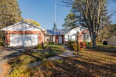 12 Robert Street, Sundridge, ON P0A 1Z0