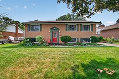 247 Chelsea Road, Kingston, ON K7M 3Z3
