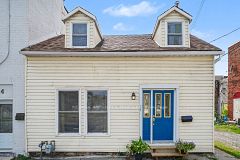 26 Market Street N, Smiths Falls, ON K7A 2E6