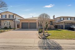 36 Skylark Drive, Hamilton, ON L9A 4Y2