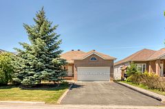 15 Antonio Way, Perth, ON K7H 3R5