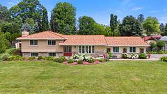 1841 Sunset Lane, St. Catharines, ON L2R 6P9