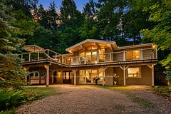 143 ST MORITZ Crescent, Blue Mountains, ON L9Y 0S6