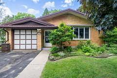 245 Dominion Street, Strathroy-Caradoc, ON N7G 3G9