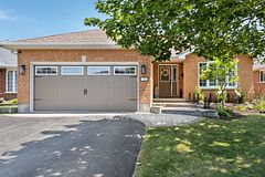 15 Spruce Gardens, Belleville, ON K8N 5W3
