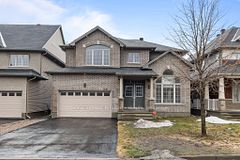 789 Fiddlehead Street, Leitrim, ON K1T 0N2