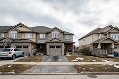 27 Wilkie Crescent, Guelph, ON N1L 0B1