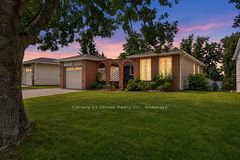2121 Meadowview Road, Peterborough, ON K9L 1S5