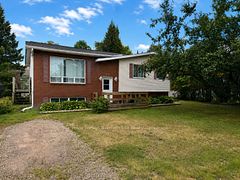38 Big Bend Avenue, Powassan, ON P0H 1Z0