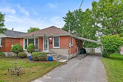 377 Chesterfield Avenue, Peterborough, ON K9H 4X8