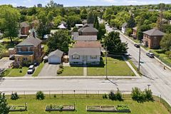 50 Octavia Street, Belleville, ON K8P 3N9