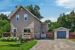 4 Bertie Street, Kawartha Lakes, ON K9V 1J1