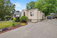 15 Elgin Street N, Cambridge, ON N1R 5G8