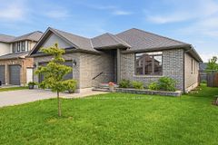 5 Kempton Avenue, Belleville, ON K8N 0E8