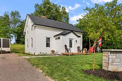27 Tammy Trail, Whitewater Region, ON K0J 1Y0