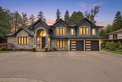 332 Woodworth Drive W, Hamilton, ON L9G 2N1