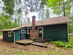 699 South Mary Lake Road, Huntsville, ON P0B 1L0