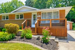 4 Parkhill Road, St. Catharines, ON L2T 1V6