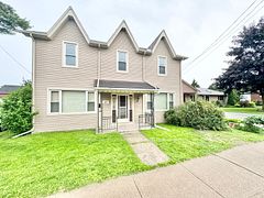 216 Hatt Drive, Hamilton, ON L9H 2G8