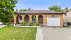 7782 Badger Road, Niagara Falls, ON L2H 2J5