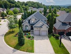1310 Shore Road, London South, ON N6K 4Z8