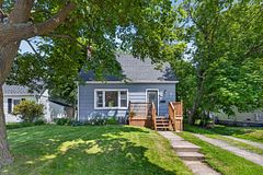 807 Brock Street, Kingston, ON K7L 1W6