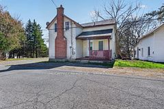 12 Original Road, Greater Napanee, ON K7R 3C6
