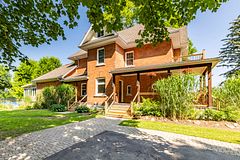296 Garafraxa Street, Chatsworth, ON N0H 1G0