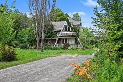 56 Lochwinnoch Road, McNab/Braeside, ON K0A 1G0