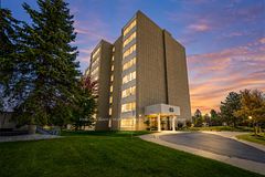 65 Highland Cres Crescent 106, Kitchener, ON N2M 5M8