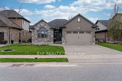 8736 Angie Drive, Niagara Falls, ON L2H 0H9