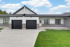 54 Moonlight Court, Central Huron, ON N0M 1L0