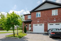 292 Falcon Drive 14, Woodstock, ON N4T 0C1