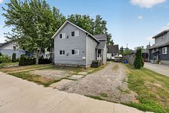 231-233 Jarvis Street, Fort Erie, ON L2A 2S7