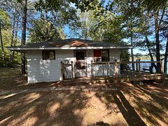 15 Russell Crescent, Hastings Highlands, ON K0L 1C0