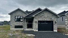 12 Mullin Drive, South Stormont, ON K0C 1P0