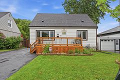 450 East 42nd Street, Hamilton, ON L8T 3B3
