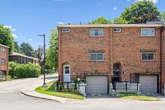 201 SILVERCREEK 15 Parkway N, Guelph, ON N1H 3T4