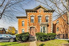 102 West Avenue S Bst, Hamilton, ON L8N 2S3