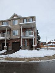 17 Roseberry Lane, Kitchener, ON N2B 0A9