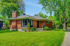 2012 HAIG Drive B, Elmvale Acres and Area, ON K1G 2K4
