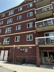 626 First Street 204, London East, ON N5V 2A2