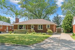 66 Masterson Drive, St. Catharines, ON L2T 3P7