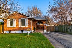510 1/2 Niagara Street, St. Catharines, ON L2M 3P5