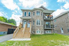 1230 Cumberland Street C, Cornwall, ON K6J 4K5