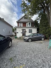 209 WEST MAIN Street, Welland, ON L3C 5A4