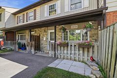 1673 Applewood Crescent, Peterborough, ON K9K 1N3