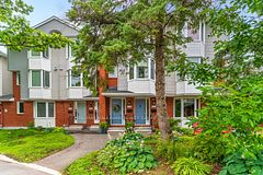 228 Harriot Private 6, Hunt Club - South Keys and Area, ON K1T 3C8