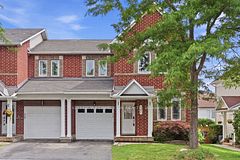 137 Harbour View Street, Barrhaven, ON K2G 6Z8